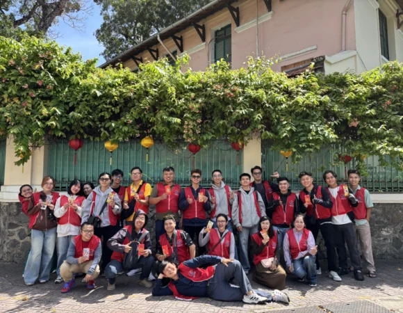 SAIGON HALF-DAY CITY TOUR BY MOTORBIKE