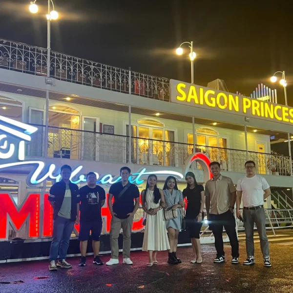 Saigon River Dinner Cruise: Buffet, Set Menu, Fine Dining